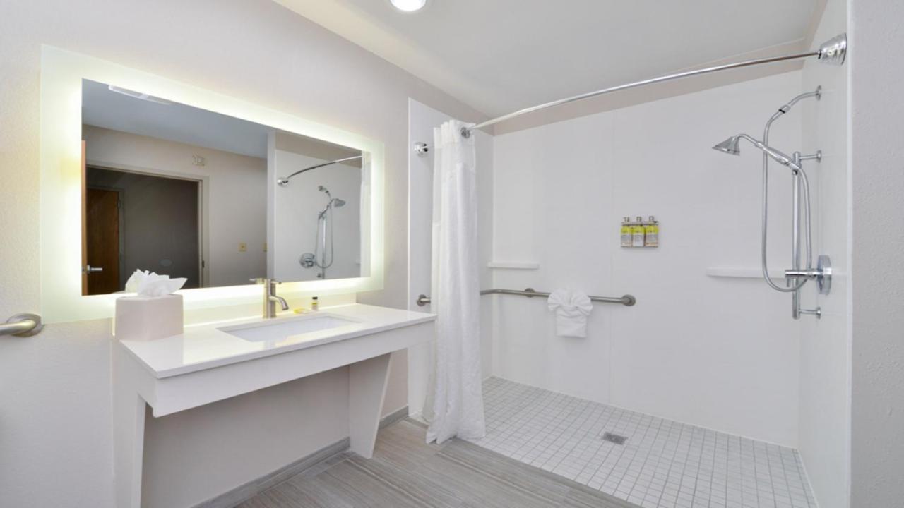 Holiday Inn Express Hotel & Suites La Place By Ihg Εξωτερικό φωτογραφία